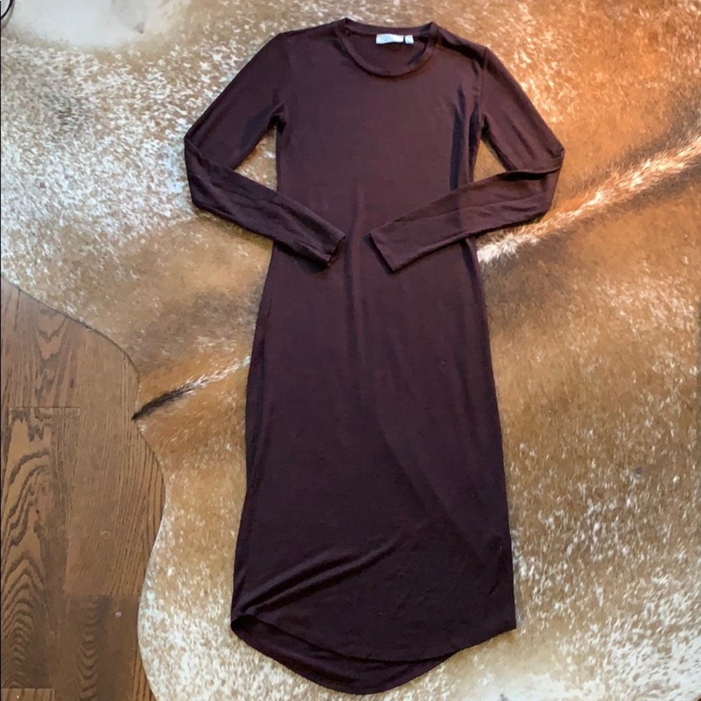 Long sleeve midi length dress maroon medium
